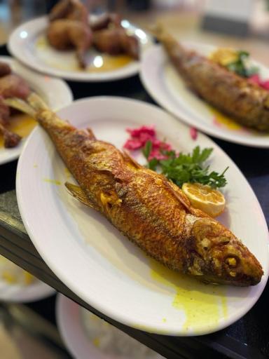 عکس رستوران اکبر جوجه برادران کلبادی HAJ