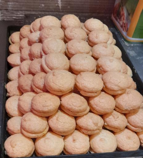 قنادی لوتکا 