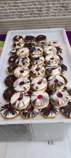 قنادی لوتکا 