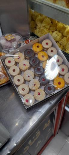 عکس قنادی لوتکا 