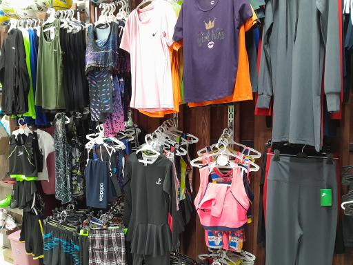 عکس فروشگاه‌ اسپرت‌ ورزشی‌ سلیمانی