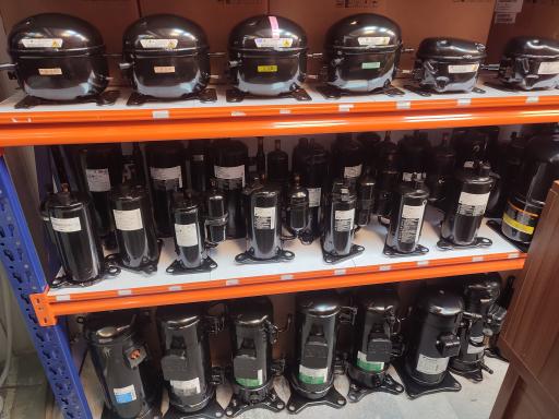 عکس فروشگاه کالیپر