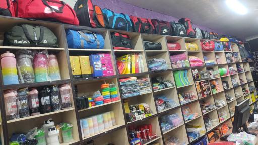 عکس فروشگاه‌ اسپرت‌ ورزشی‌ سلیمانی