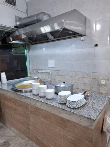 عکس طباخی مهرشهر