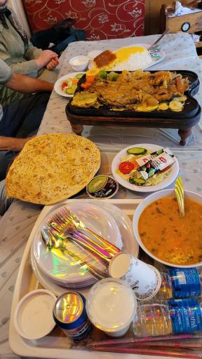 عکس رستوران چهار فصل عنبران