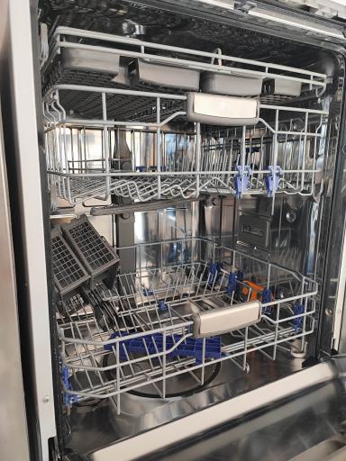 عکس فروش قطعات لباسشویی یخچال و ظرفشویی شمس