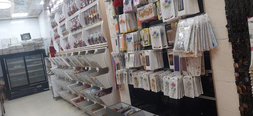 عکس شیرینی فروشی کوک