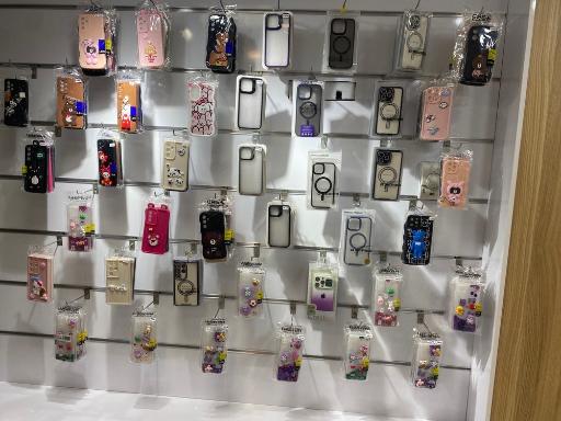 عکس فروشگاه و خدمات موبایل لوکس گالری