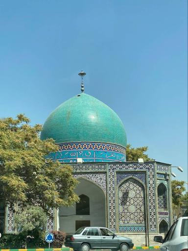 عکس آرامگاه شیخ مومن