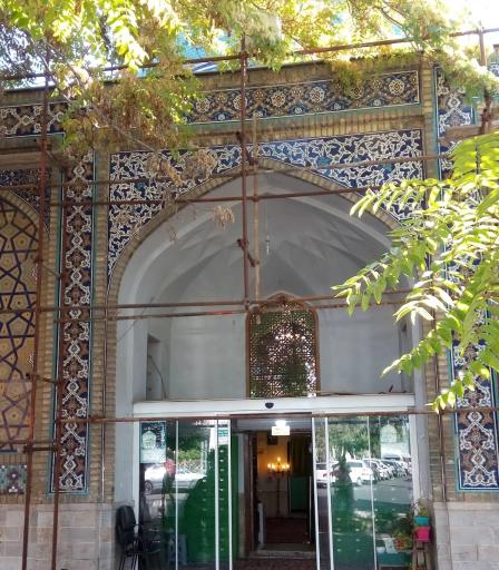 عکس آرامگاه شیخ مومن