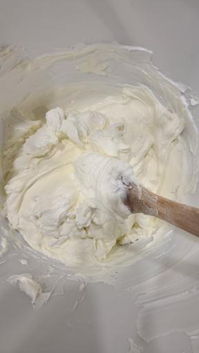 لبنیات محلی دهکده