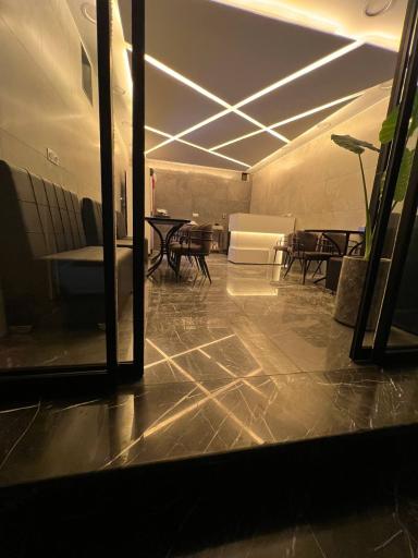 عکس رستوران آفتابگردان 