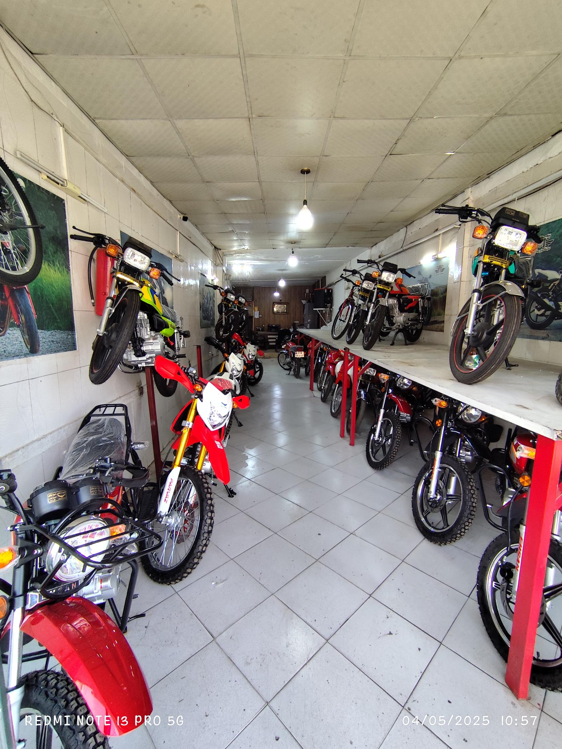 عکس  موتور سیکلت علی پور