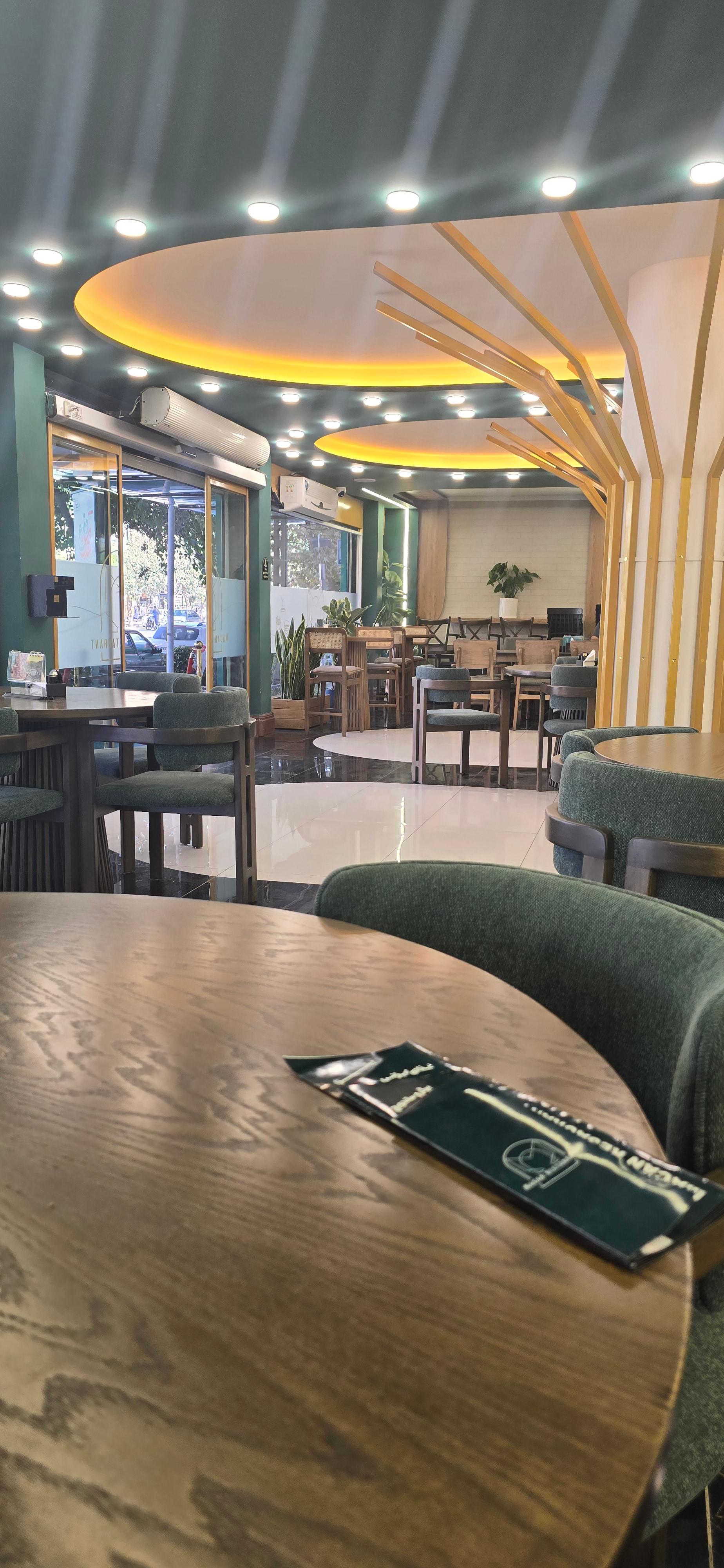 عکس کافه رستوران ماکان