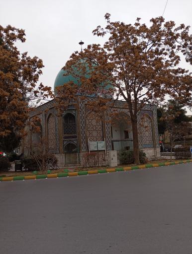 آرامگاه شیخ مومن