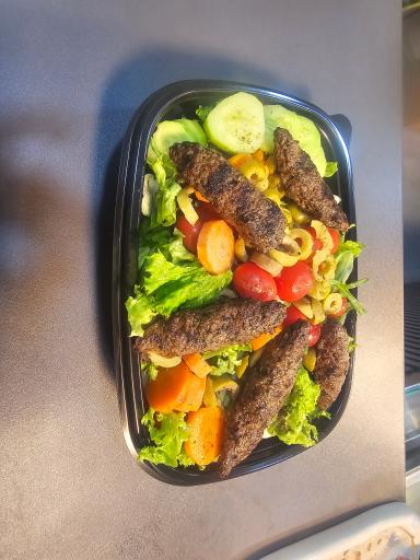 عکس سالاد بار و پروتئین بار اُلیمو