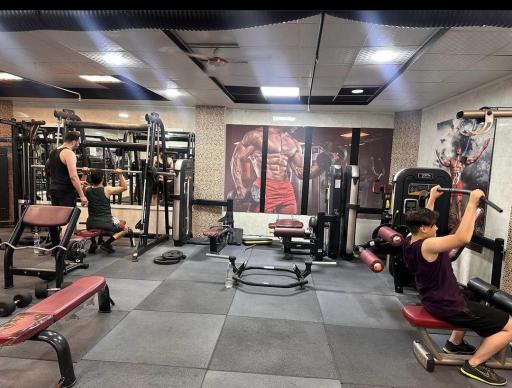 عکس باشگاه بدنسازی آدرنالین 