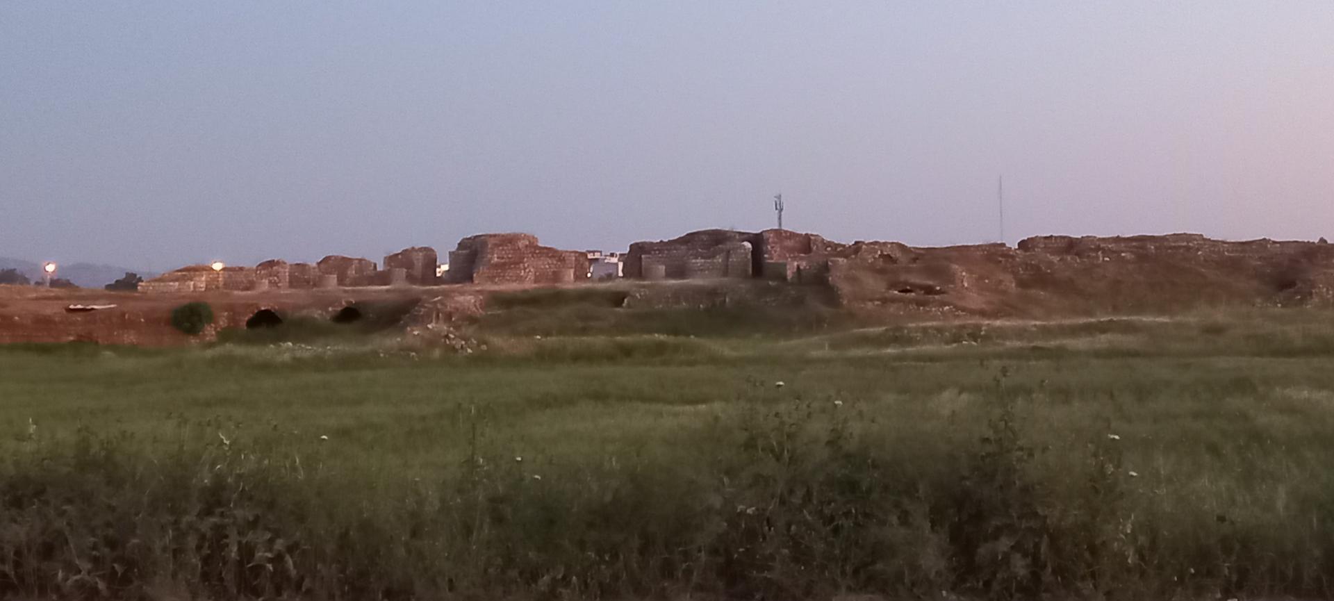 عکس عمارت خسرو