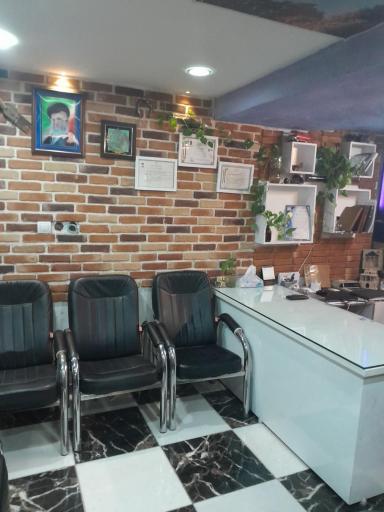 عکس مشاور املاک ایران ۶۳ دهقان