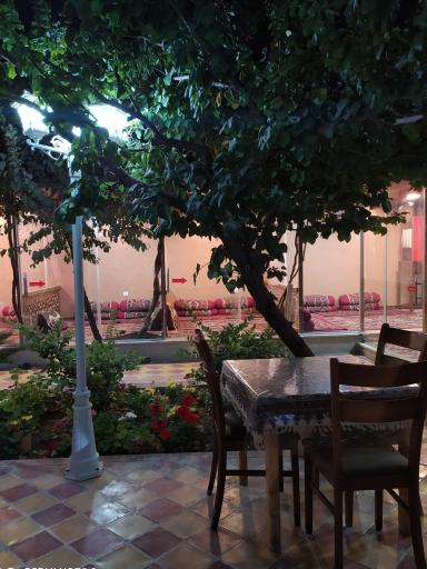 عکس اقامتگاه بومگردی زنده رود