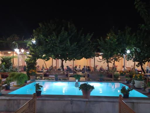 عکس اقامتگاه بومگردی زنده رود