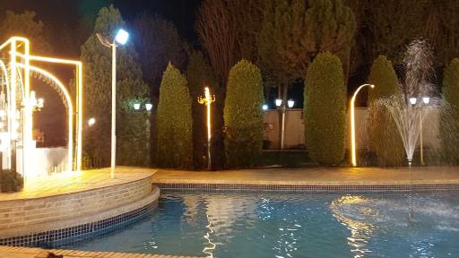 عکس باغ تالار کالج