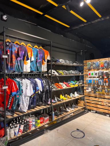 فروشگاه و تعمیرگاه تخصصی دوچرخه و موتور و اسکوتر یوز اسپرت