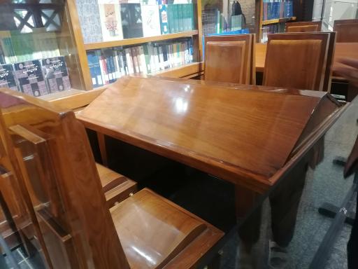 عکس آرامگاه بوعلی سینا