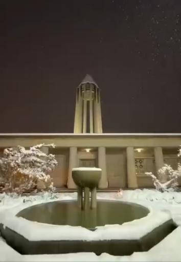 عکس آرامگاه بوعلی سینا