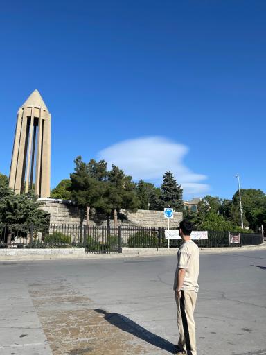 عکس آرامگاه بوعلی سینا