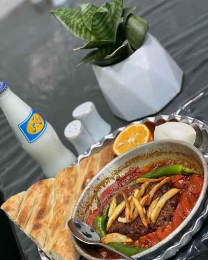 عکس صبحانه سرا و دیزی سرای مرشد