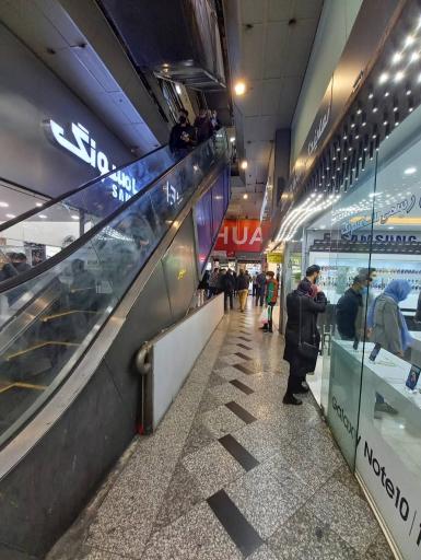 عکس مجتمع تجاری موبایل علاءالدین ۱