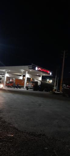 عکس پمپ بنزین بهمن