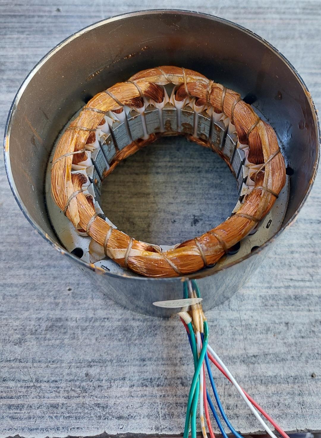 عکس تعمیر لوازم خانگی عطائی