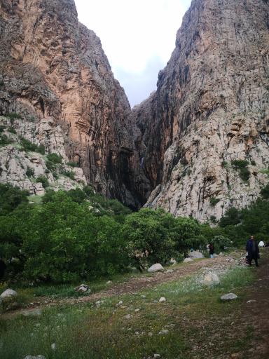 عکس آبشار فصلی تنگه چالابه (تنگ تاف)