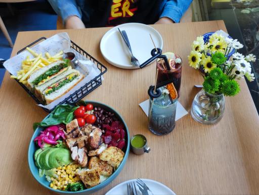 عکس کافه رستوران فوکاچا