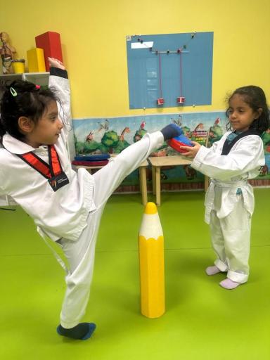 عکس مهد کودک سایه