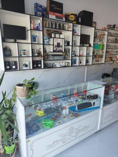 عکس کافی‌نت ایساتیس