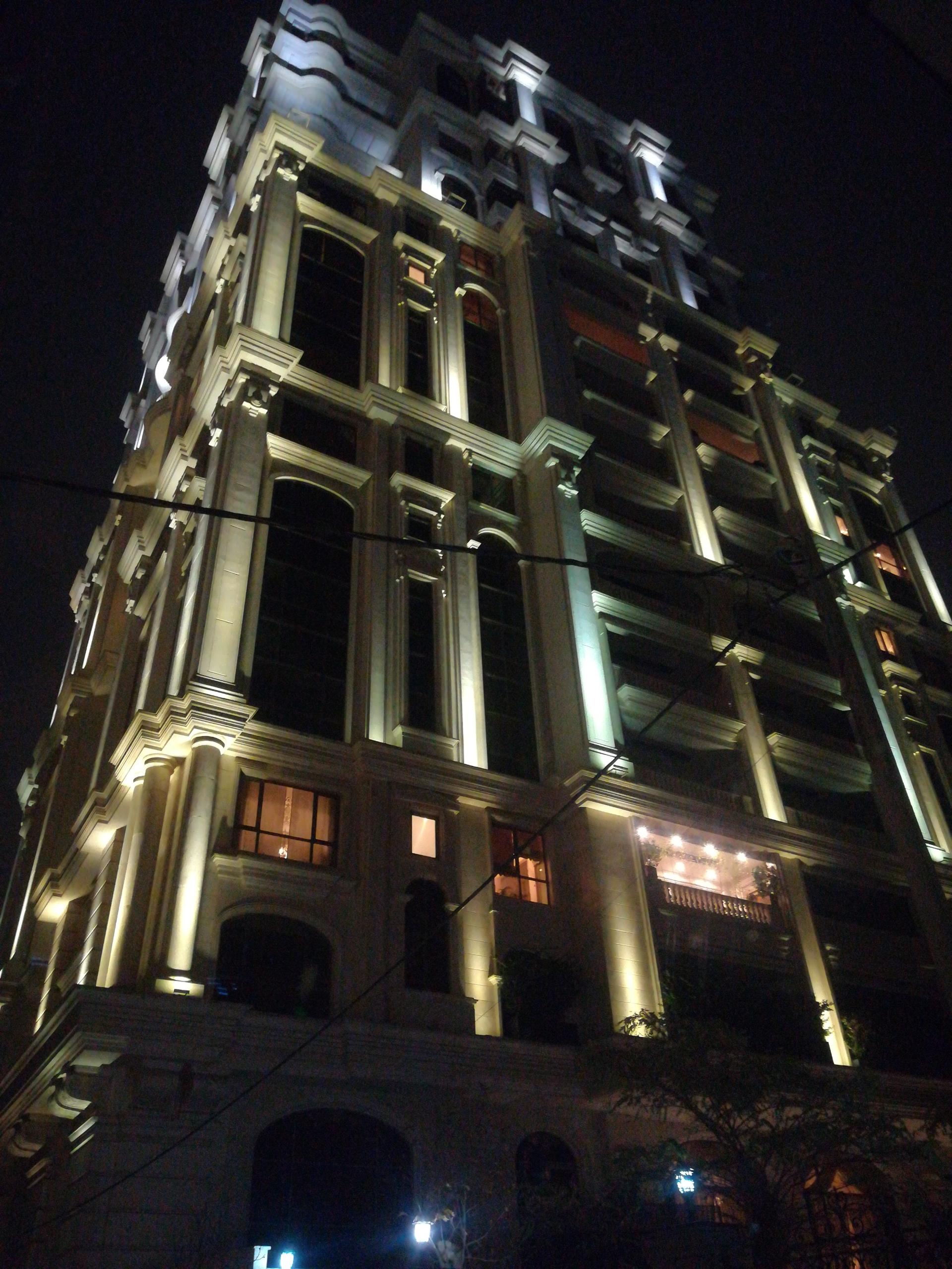 عکس برج مسکونی رزتا پارک