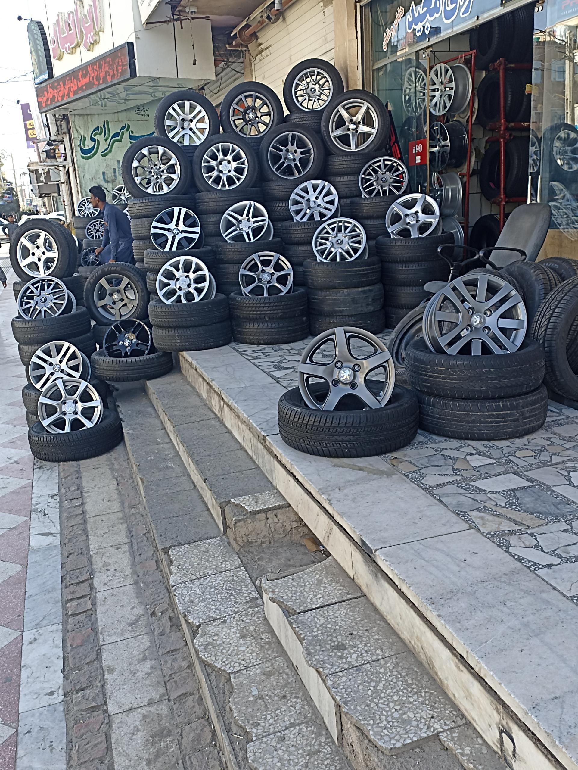 عکس رینگ  لاستیک مجید