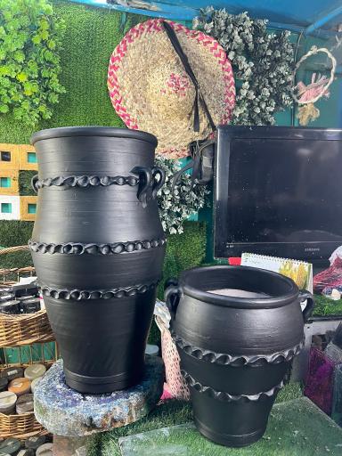 عکس چشم‌ انداز گل گلدون چمن مصنوعی