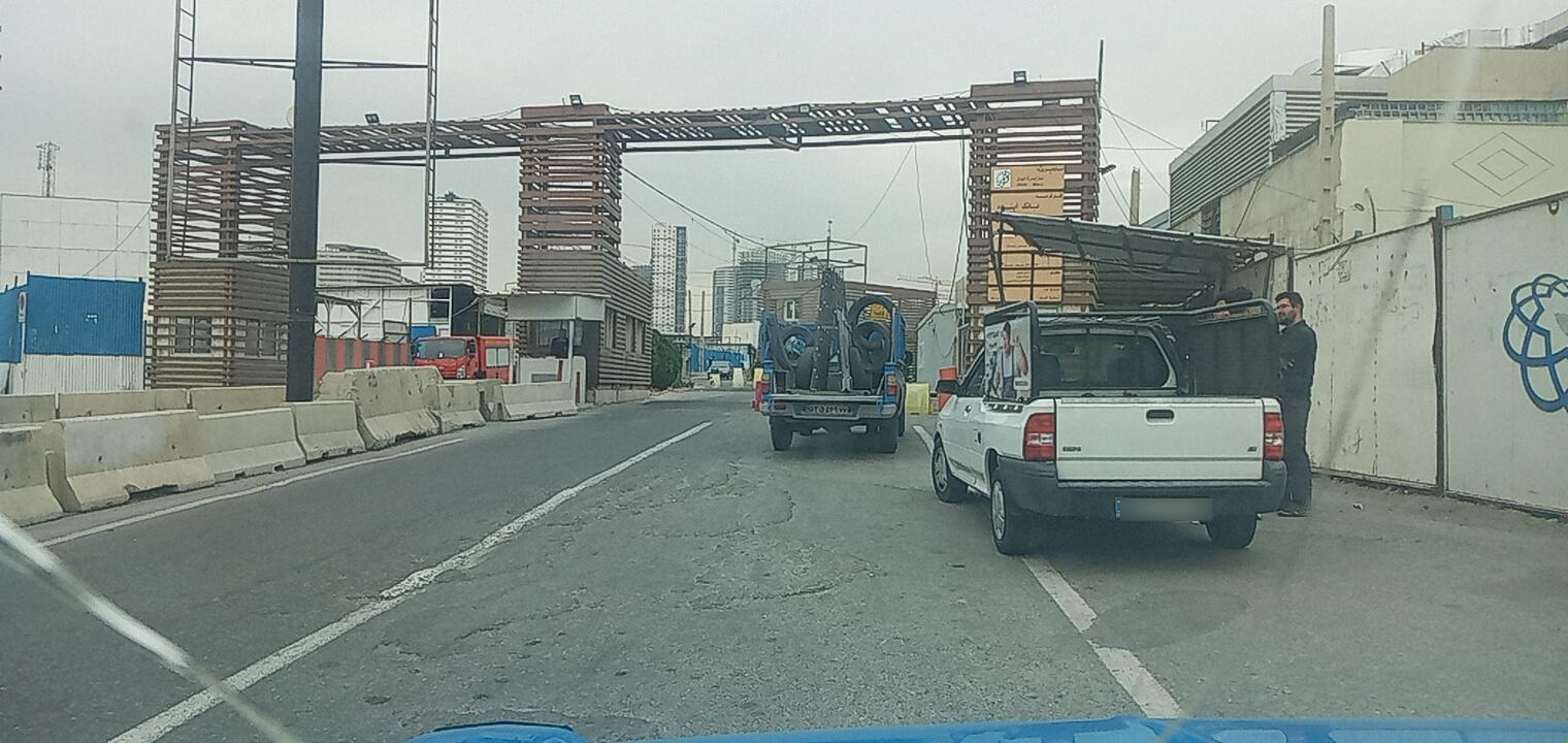 عکس درب جنوبی ایران مال