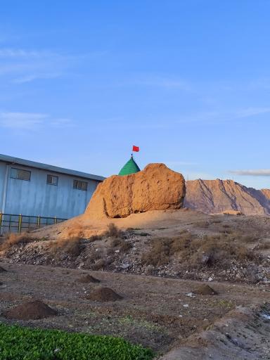 عکس قلعه تاریخی کاسنی