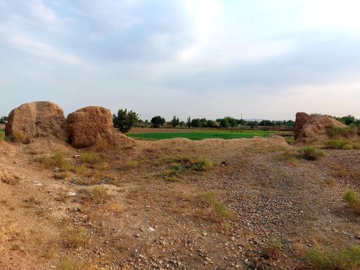 عکس قلعه تاریخی کاسنی