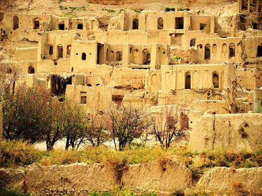 عکس قلعه ایزدخواست