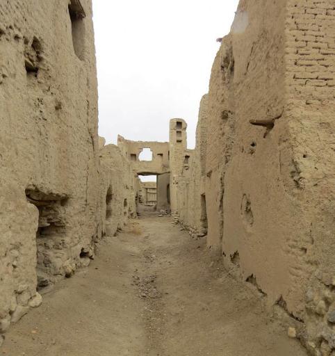 عکس قلعه ایزدخواست