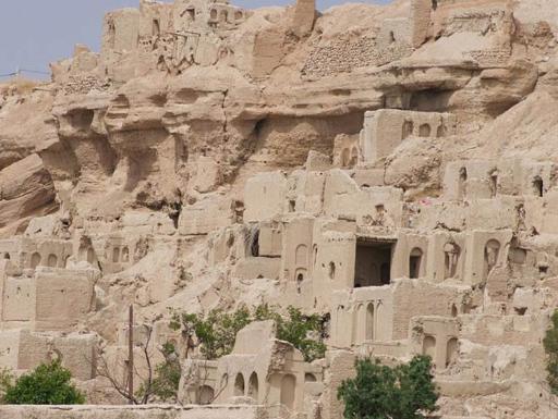 عکس قلعه ایزدخواست