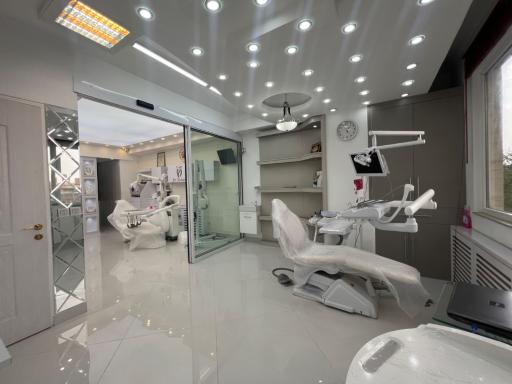 عکس دکترگل وش نوبری