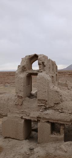 عکس قلعه ایزدخواست