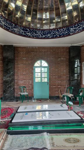 عکس امامزاده لیش